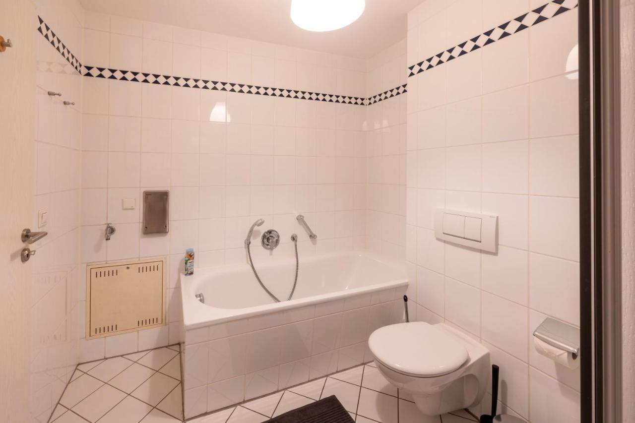 Fullhouse - Halle - T28 - Hawk Apartment Kültér fotó